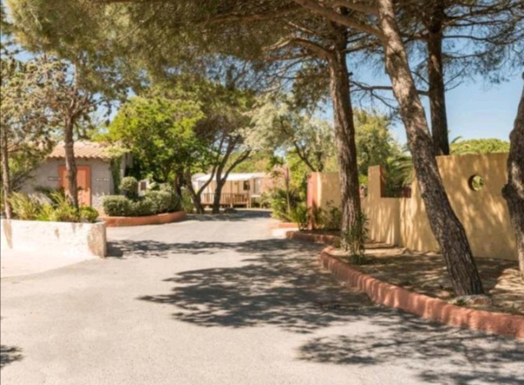 Mobil Home Camping **** Canet En Roussillon Exterior foto
